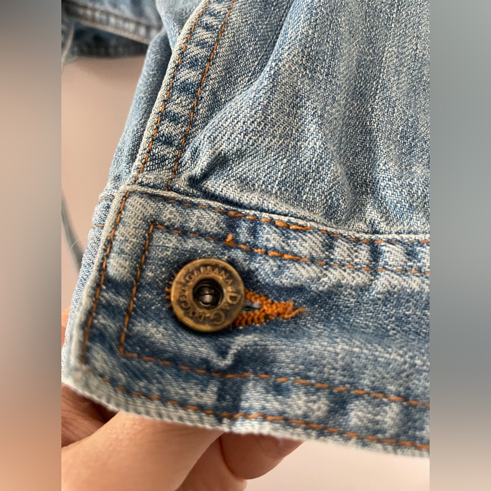 Vintage D&G Dolce & Gabbana Light Blue Denim Belted Jacket XS Y2K - Picture 7 of 14